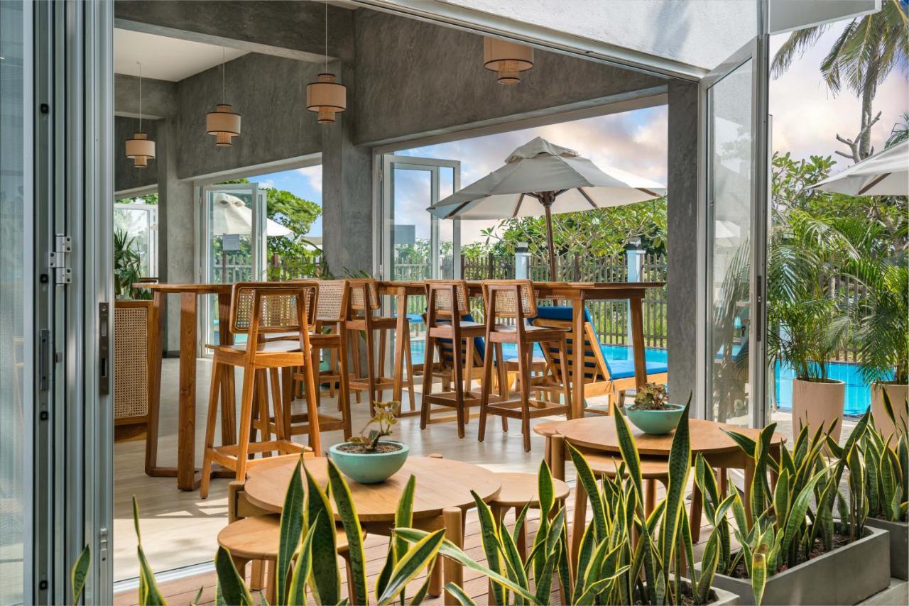Outpost Beachfront 3*